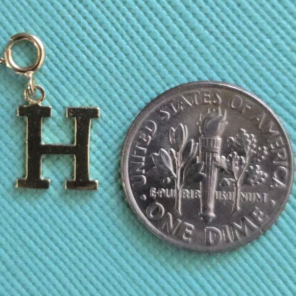 Detachable letter pendant - Letter H - Picture 4 of 14